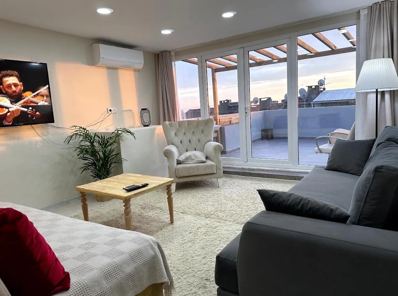 Fatih Merkezi Lokasyon Guezel Teras Manzarali Daire Istanbul Apartment