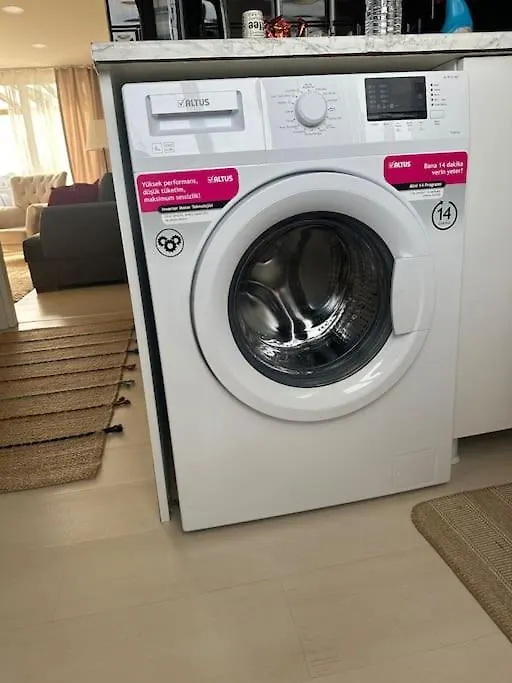 Apartment Fatih Merkezi Lokasyon Guezel Teras Manzarali Daire Istanbul