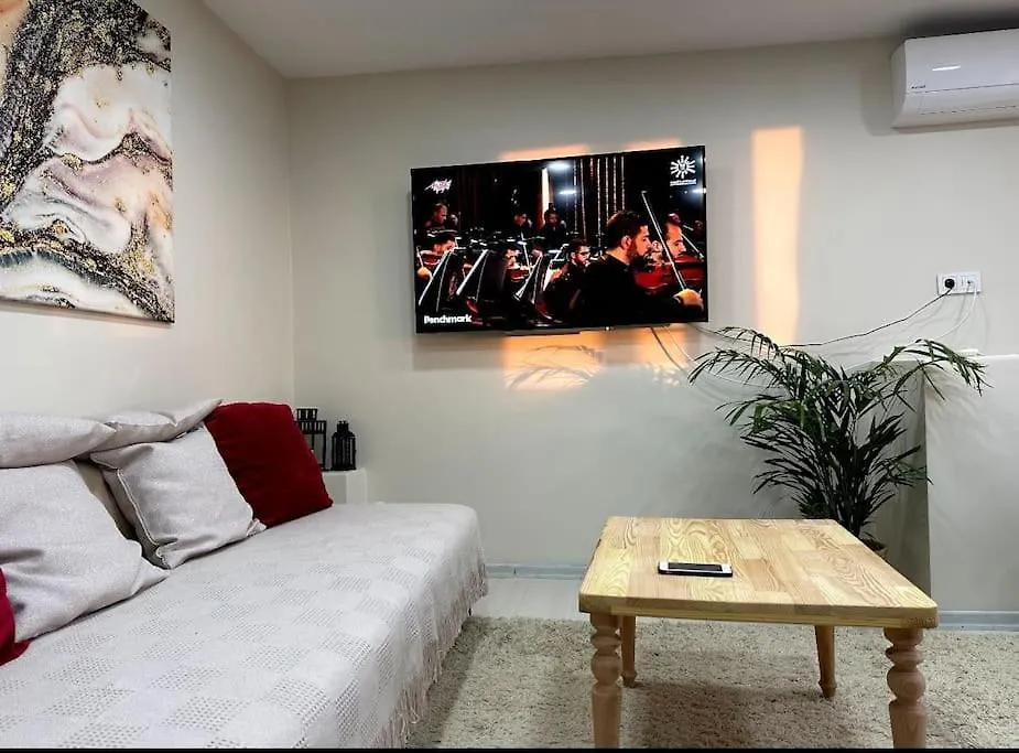 Fatih Merkezi Lokasyon Guezel Teras Manzarali Daire Istanbul